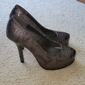 Size 7 High Heels